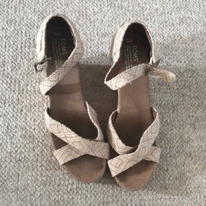 Toms Wedges